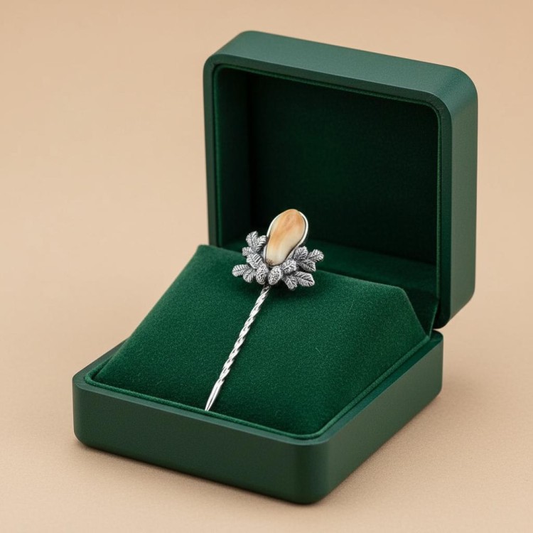 szpilka srebrna z grandlami