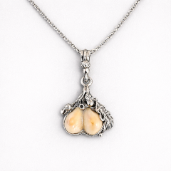 Delikatny naszyjnik myśliwski ze srebra i grandli