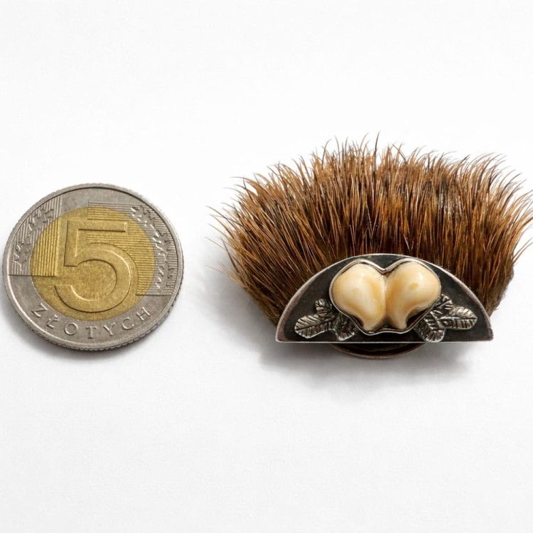 wielkość przypinki