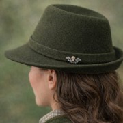 Przypinka myśliwska „Strażnik Lasu” ozdoba kapelusza