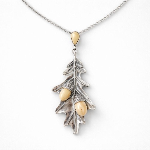 Oak leaf necklace