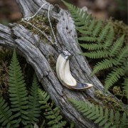Hunting necklace with  oak ornament