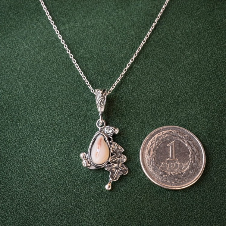 deer teeth hunting necklace