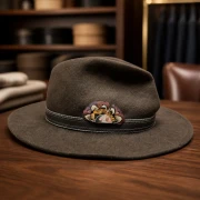 Elegancka przypinka myśliwska FOREST TROPHY ze srebra 925